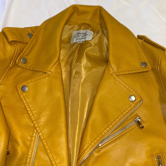 Jacket - Picture 3 of 5